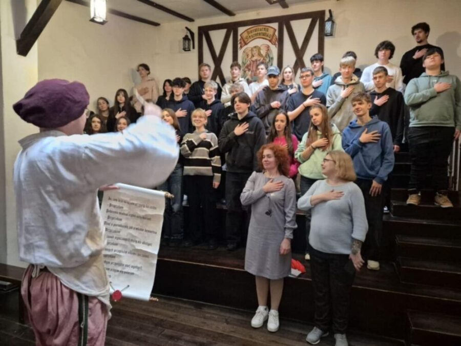 Happy Street gości młodzież kopernikańską – wspomnienia pełne życzliwości